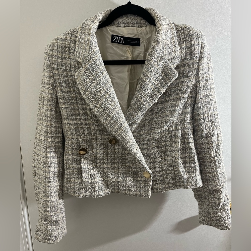 Zara Women's Classic Tweed Blazer - Picture 2 of 13